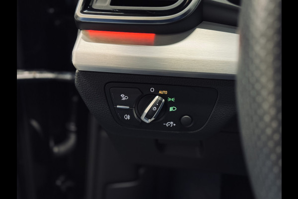 Audi Q5 50 TFSI e S edition S-Line (2x) | Panorama | Valcona | B&O | Memory