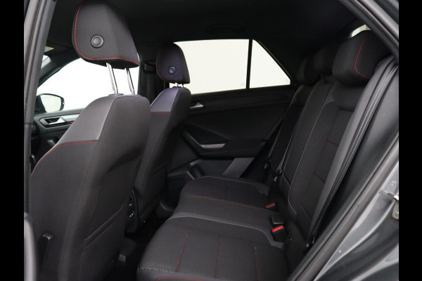 Volkswagen T-Roc 1.5 TSI Sport | Trekhaak | Camera | Carplay | Full LED | Adaptive cruise | Virtual Cockpit | Climate control | Navigatie | Bluetooth | Parkeerhulp