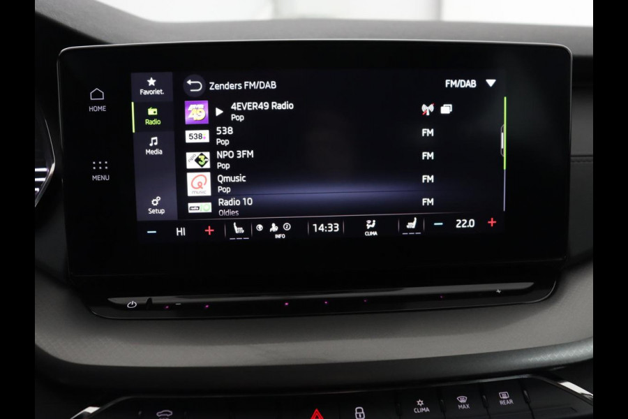 Škoda Octavia 1.0 e-TSI Ambition | Stoelverwarming | Trekhaak | Carplay | Navigatie | Full LED | Parkeerhulp | Cruise control | Climate control | Bluetooth