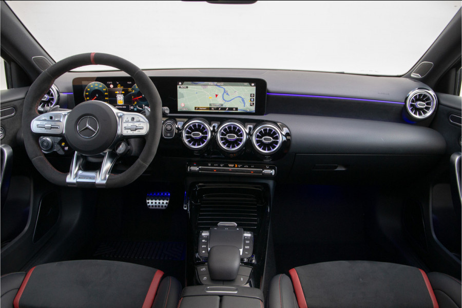 Mercedes-Benz A-Klasse AMG 35 4MATIC Premium, Performance Stoelen, Pano, Burmester, Memory