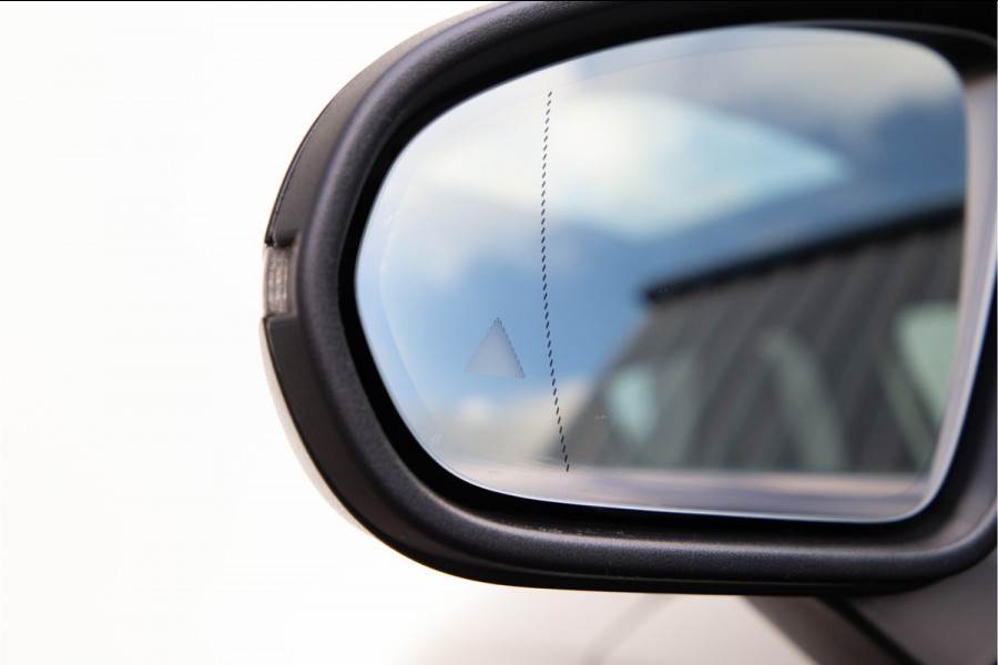 Mercedes-Benz A-Klasse AMG 35 4MATIC Premium, Performance Stoelen, Pano, Burmester, Memory