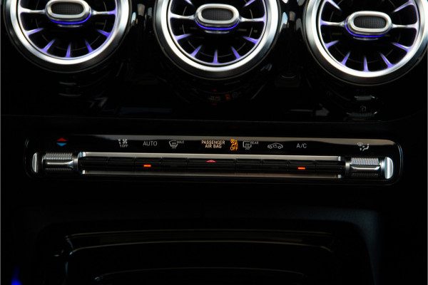 Mercedes-Benz A-Klasse AMG 35 4MATIC Premium, Performance Stoelen, Pano, Burmester, Memory
