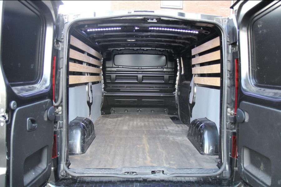 Renault Trafic 2.0 dCi 150PK T30 L2H1 Luxe / Trekhaak / Camera / App connect