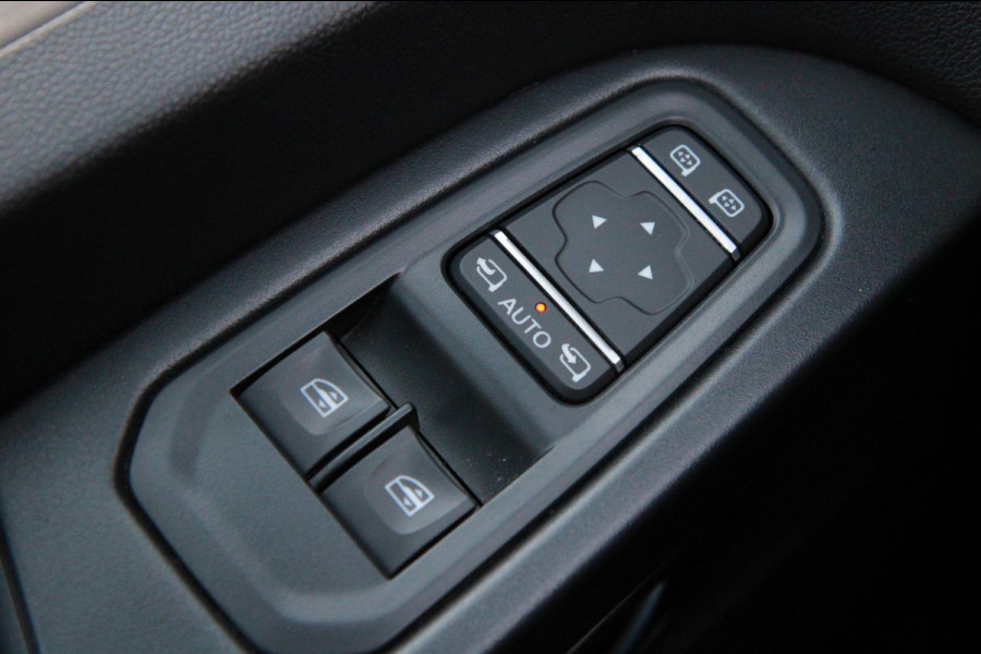 Renault Trafic 2.0 dCi 150PK T30 L2H1 Luxe / Trekhaak / Camera / App connect