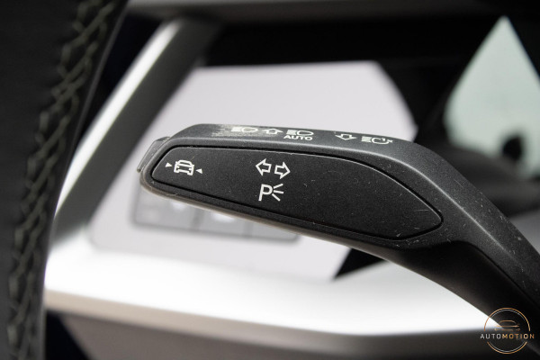 Audi A3 35 TFSI PANO S LINE LEDER CAMERA ELEKTRISCHE STOELEN
