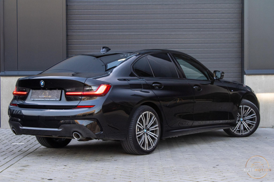 BMW 3-serie 330e PANO MEMORY M PAKKET CAMERA HUD