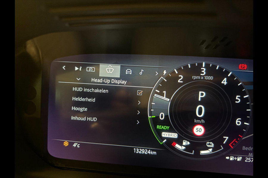 Land Rover Range Rover Velar 2.0 P400e R-Dynamic HSE PANO/MERIDIAN-SOUND/LEDER/V-COCKPIT/H-UP/DAB/CARPLAY///
