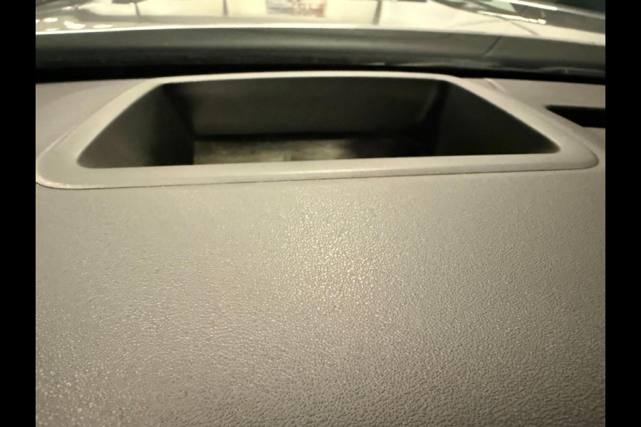 Land Rover Range Rover Velar 2.0 P400e R-Dynamic HSE PANO/MERIDIAN-SOUND/LEDER/V-COCKPIT/H-UP/DAB/CARPLAY///