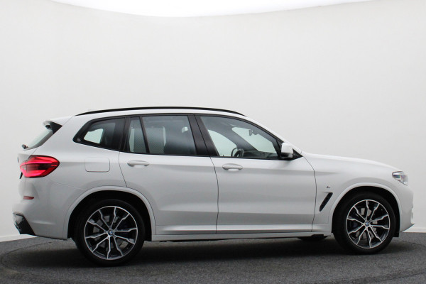 BMW X3 xDrive30i High Executive M Sport LED, Navigatie, Stoelverwarming, Climate, Cruise, 20"