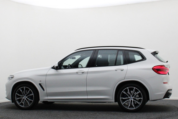 BMW X3 xDrive30i High Executive M Sport LED, Navigatie, Stoelverwarming, Climate, Cruise, 20"