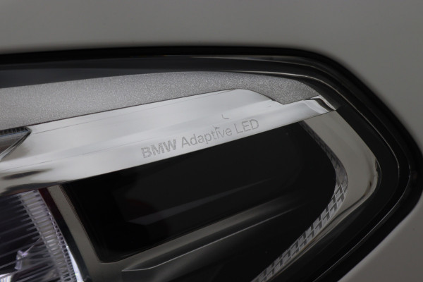 BMW X3 xDrive30i High Executive M Sport LED, Navigatie, Stoelverwarming, Climate, Cruise, 20"