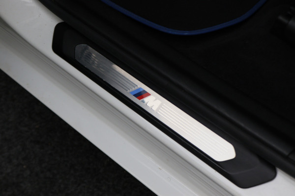 BMW X3 xDrive30i High Executive M Sport LED, Navigatie, Stoelverwarming, Climate, Cruise, 20"