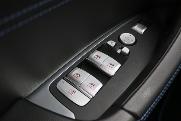 BMW X3 xDrive30i High Executive M Sport LED, Navigatie, Stoelverwarming, Climate, Cruise, 20"