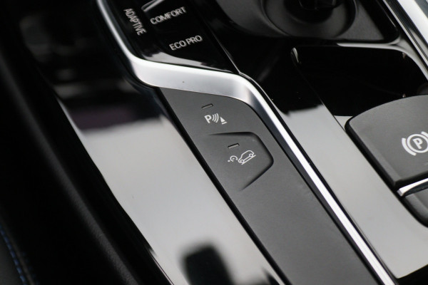 BMW X3 xDrive30i High Executive M Sport LED, Navigatie, Stoelverwarming, Climate, Cruise, 20"