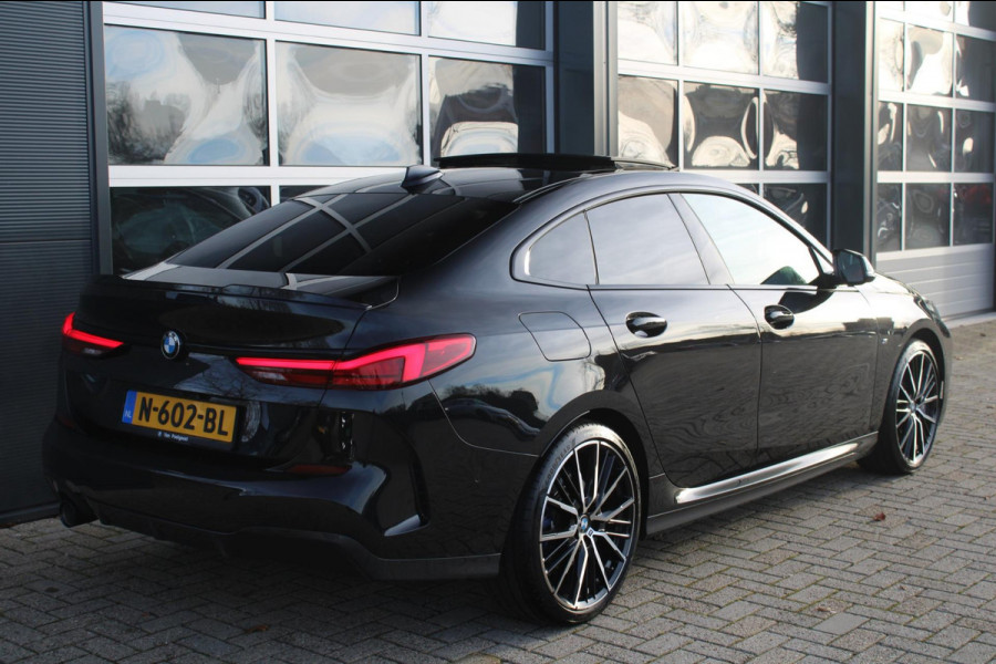 BMW 2 Serie Gran Coupé 218i M-Sport Shadow | Pano | Kuipstoelen | HIFI | Camera | Fabrieksgarantie