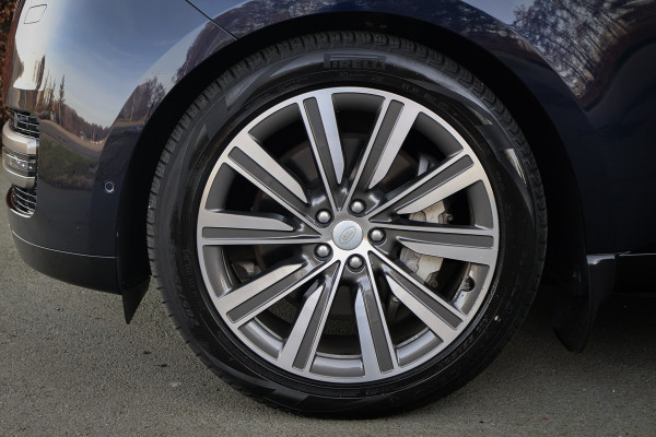 Land Rover Range Rover P510e HSE | ADAPTIVE CRUISE | VIERWIELBESTURING | STOELKOELING/VERWARMING | HEAD-UP | PANORAMADAK | STUURVERWARMING | MERIDIAN | HSE