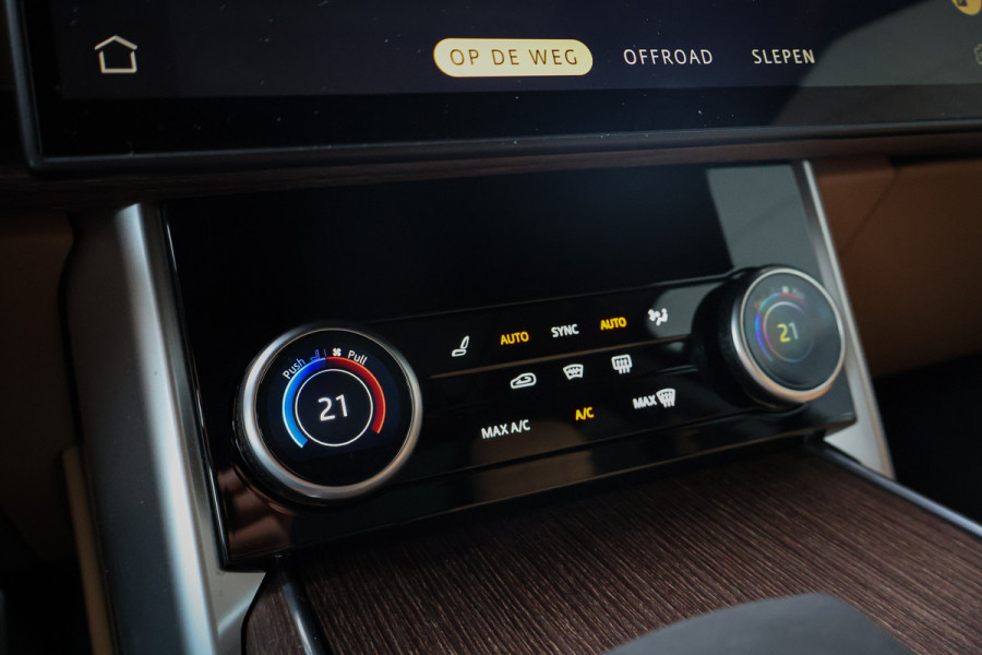 Land Rover Range Rover P510e HSE | ADAPTIVE CRUISE | VIERWIELBESTURING | STOELKOELING/VERWARMING | HEAD-UP | PANORAMADAK | STUURVERWARMING | MERIDIAN | HSE