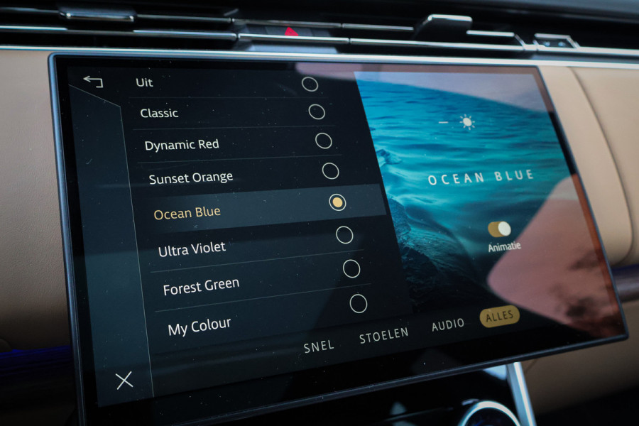 Land Rover Range Rover P510e HSE | ADAPTIVE CRUISE | VIERWIELBESTURING | STOELKOELING/VERWARMING | HEAD-UP | PANORAMADAK | STUURVERWARMING | MERIDIAN | HSE