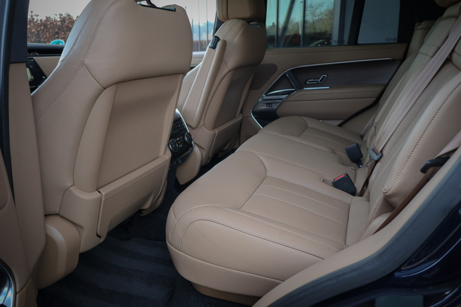 Land Rover Range Rover P510e HSE | ADAPTIVE CRUISE | VIERWIELBESTURING | STOELKOELING/VERWARMING | HEAD-UP | PANORAMADAK | STUURVERWARMING | MERIDIAN | HSE