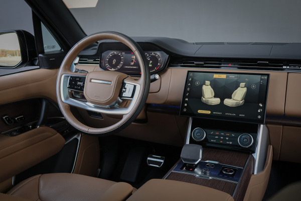 Land Rover Range Rover P510e HSE | ADAPTIVE CRUISE | VIERWIELBESTURING | STOELKOELING/VERWARMING | HEAD-UP | PANORAMADAK | STUURVERWARMING | MERIDIAN | HSE