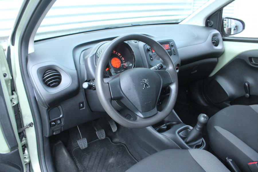 Peugeot 108 1.0 e-VTi 73pk Access NL-Auto NAP 35.422km Stuurbekrachtiging LED