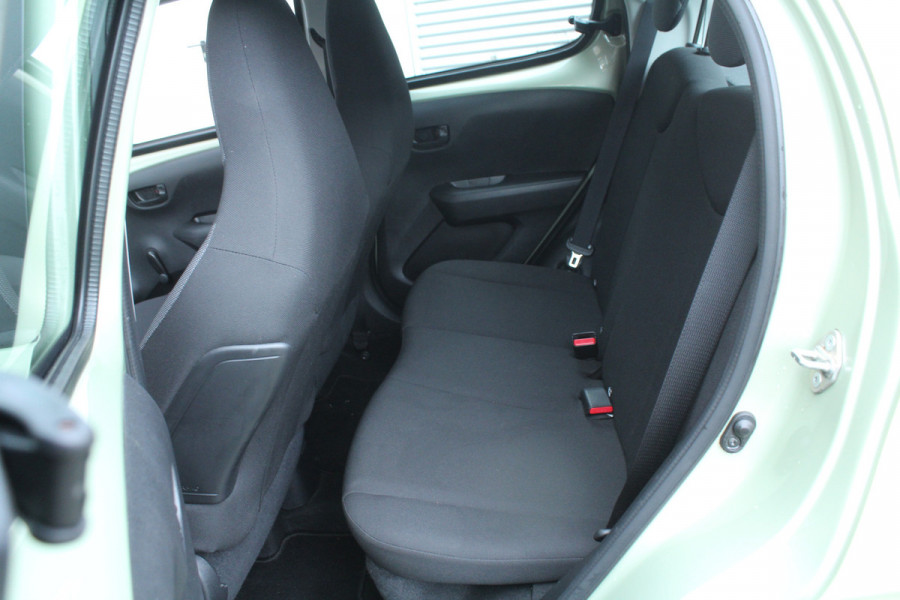 Peugeot 108 1.0 e-VTi 73pk Access NL-Auto NAP 35.422km Stuurbekrachtiging LED