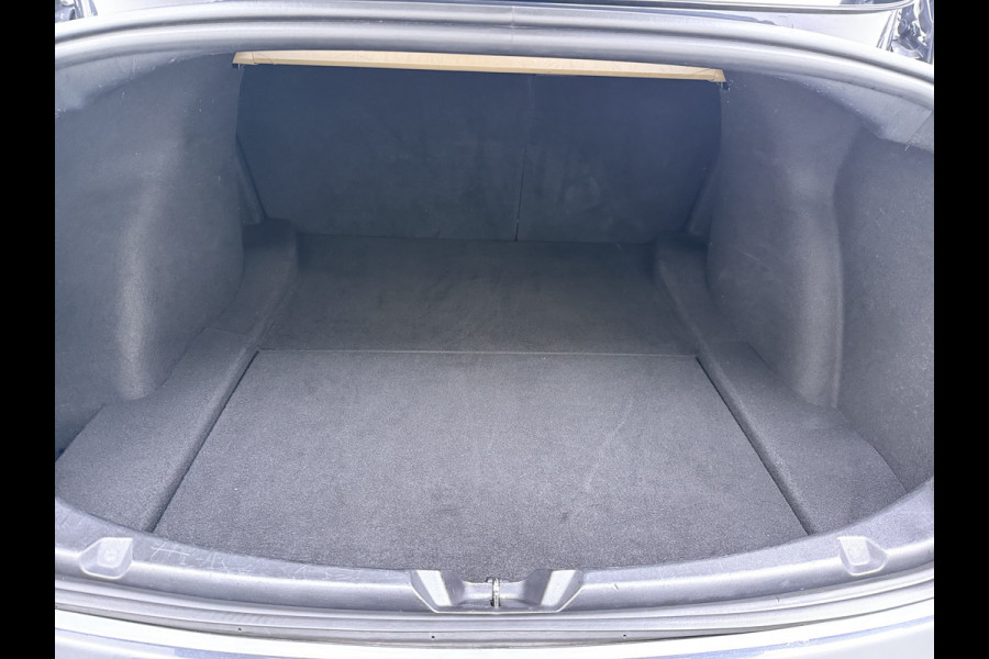 Tesla Model 3 Performance 513pk 0-100 3,4sec AWD Lmv 20" AutoPilot Rode Remklauwen Carbon Spoiler Panoramadak Adaptive Cruise Camera's Leer Pd Elektr.-A-Klep+Stuur+Verst.Stoel+Geheugen Easy Entry Stoel+Bank-Verwarmd Keyless WiFi  75kWh 4WD 1e Eigenaar Origineel Nederlandse Auto Nieuwprijs € 65.680 SOH 83%