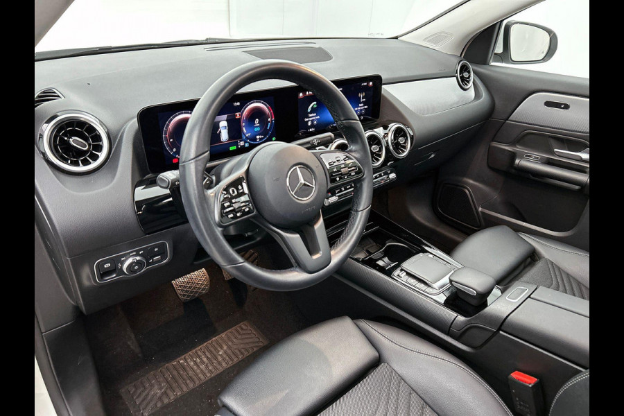 Mercedes-Benz GLA 250 e Plug-In 218PK 360° CAMERA | PANORAMADAK | WIDESCREEN