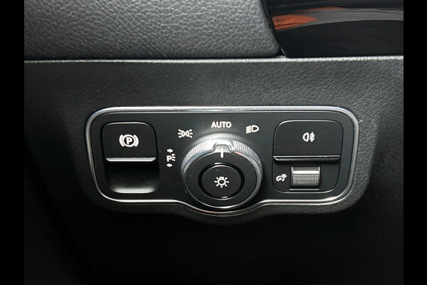 Mercedes-Benz GLA 250 e Plug-In 218PK 360° CAMERA | PANORAMADAK | WIDESCREEN