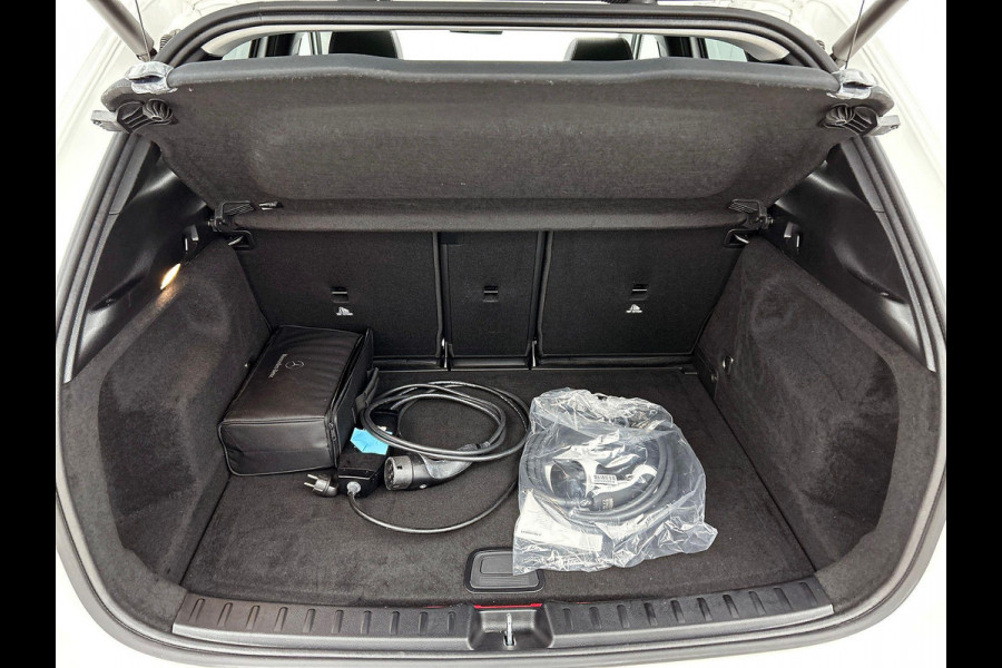 Mercedes-Benz GLA 250 e Plug-In 218PK 360° CAMERA | PANORAMADAK | WIDESCREEN