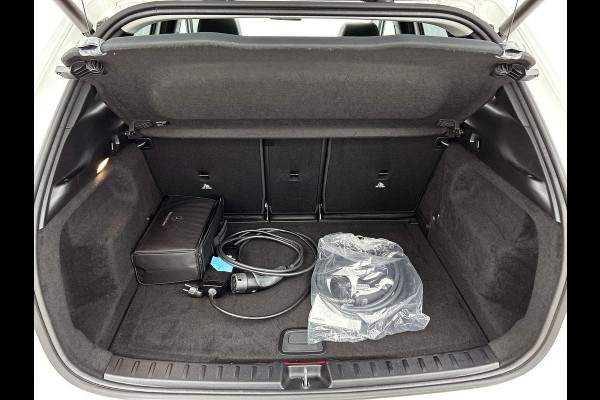 Mercedes-Benz GLA 250 e Plug-In 218PK 360° CAMERA | PANORAMADAK | WIDESCREEN