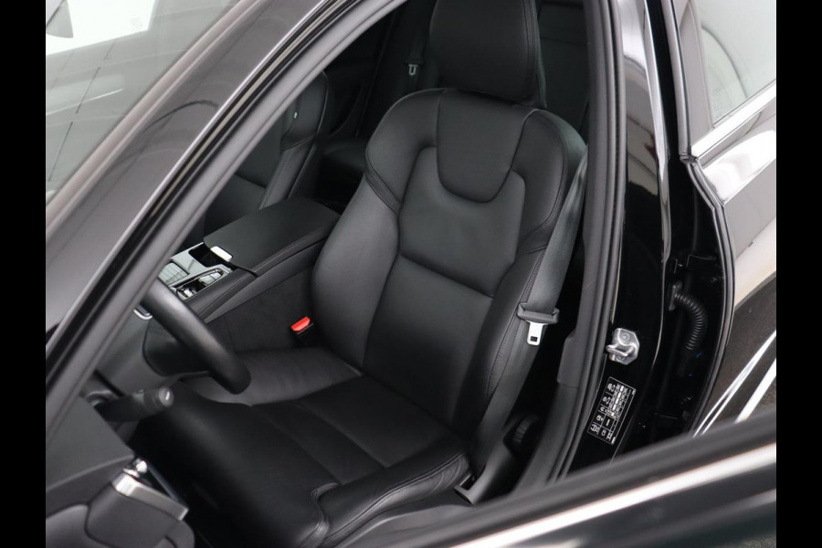 Volvo V90 2.0 T6 Recharge AWD Inscription | Trekhaak | Leder | Stoel & stuurverwarming | Adaptive cruise | Kinderzitjes | Camera | Navigatie | Carplay | Full LED | PHEV | Plug In