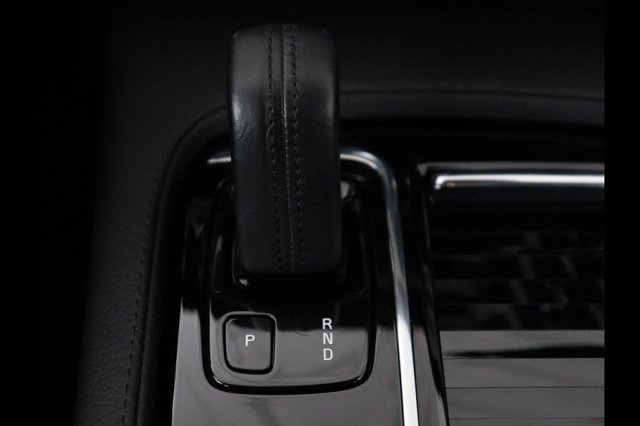 Volvo V90 2.0 T6 Recharge AWD Inscription | Trekhaak | Leder | Stoel & stuurverwarming | Adaptive cruise | Kinderzitjes | Camera | Navigatie | Carplay | Full LED | PHEV | Plug In
