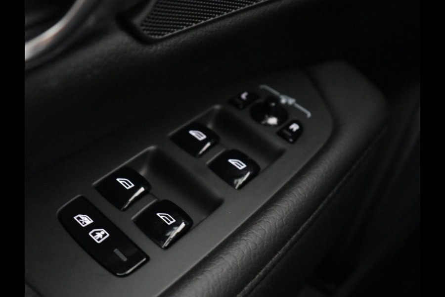 Volvo V90 2.0 T6 Recharge AWD Inscription | Trekhaak | Leder | Stoel & stuurverwarming | Adaptive cruise | Kinderzitjes | Camera | Navigatie | Carplay | Full LED | PHEV | Plug In