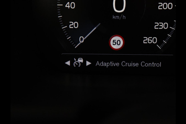 Volvo V90 2.0 T6 Recharge AWD Inscription | Trekhaak | Leder | Stoel & stuurverwarming | Adaptive cruise | Kinderzitjes | Camera | Navigatie | Carplay | Full LED | PHEV | Plug In