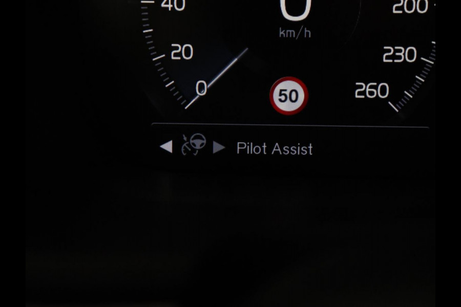 Volvo V90 2.0 T6 Recharge AWD Inscription | Trekhaak | Leder | Stoel & stuurverwarming | Adaptive cruise | Kinderzitjes | Camera | Navigatie | Carplay | Full LED | PHEV | Plug In