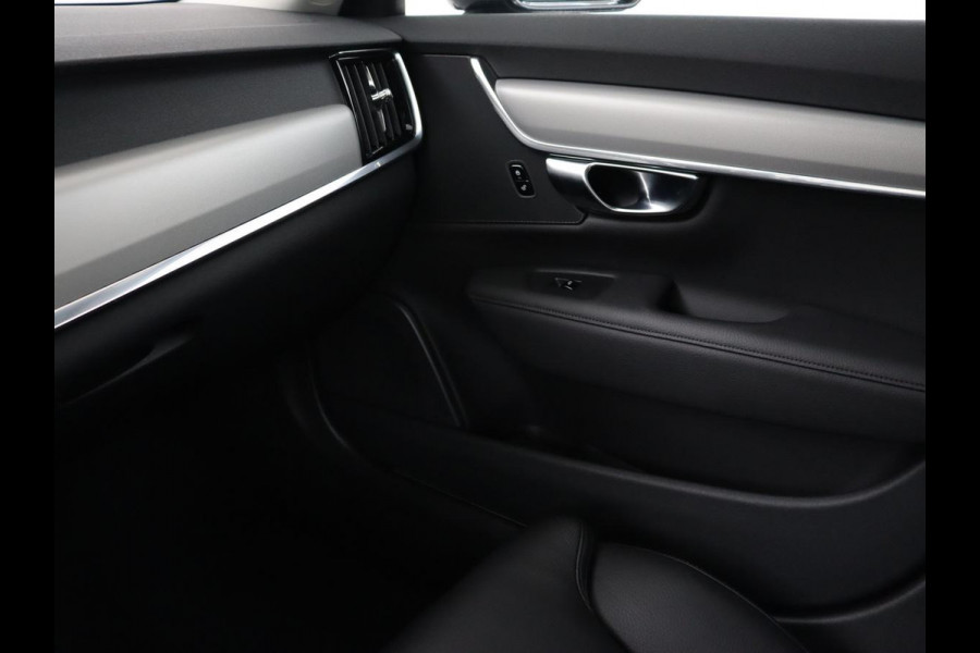 Volvo V90 2.0 T6 Recharge AWD Inscription | Trekhaak | Leder | Stoel & stuurverwarming | Adaptive cruise | Kinderzitjes | Camera | Navigatie | Carplay | Full LED | PHEV | Plug In