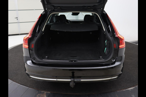 Volvo V90 2.0 T6 Recharge AWD Inscription | Trekhaak | Leder | Stoel & stuurverwarming | Adaptive cruise | Kinderzitjes | Camera | Navigatie | Carplay | Full LED | PHEV | Plug In