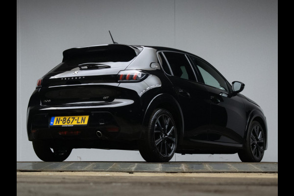 Peugeot 208 1.2 PureTech GT Pack (PANORAMADAK,CARPLAY,ELECTRISCHE STOELEN,LEDER,3D CAMERA,LED,XENON,BLACK/PACK,PDC,NETTESTAAT)