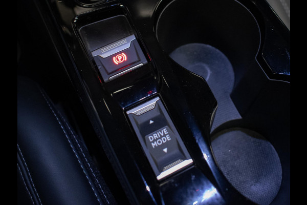 Peugeot 208 1.2 PureTech GT Pack (PANORAMADAK,CARPLAY,ELECTRISCHE STOELEN,LEDER,3D CAMERA,LED,XENON,BLACK/PACK,PDC,NETTESTAAT)