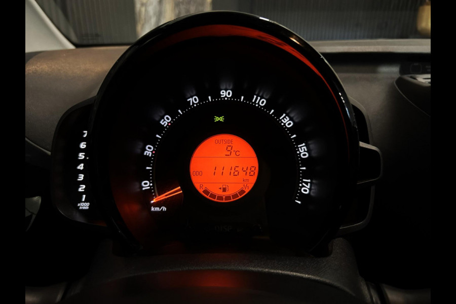 Toyota Aygo 1.0 VVT-i x-cite|KEYLESS|CAMERA|STUURHULP|AIRCO|VOL