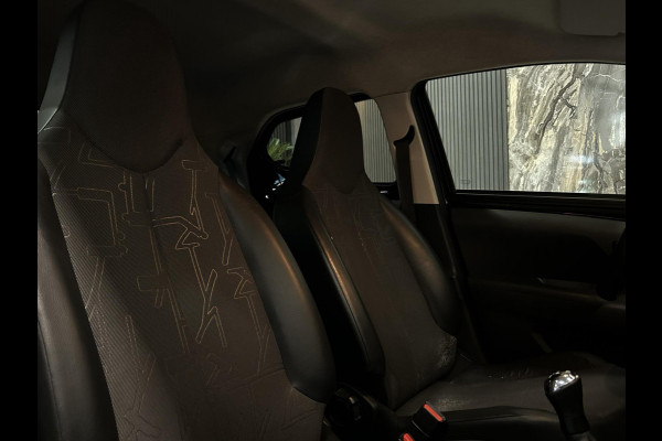 Toyota Aygo 1.0 VVT-i x-cite|KEYLESS|CAMERA|STUURHULP|AIRCO|VOL