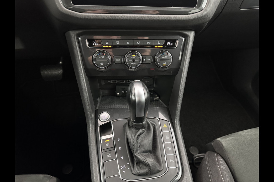 Volkswagen Tiguan Allspace 1.5 TSI R-Line Highline Business [ 7-Pers. ] Aut. *PANO | ARTVELOURS | FULL-LED | DIGI-COCKPIT | KEYLESS | ADAPTIVE-CRUISE | CAMERA | SHIFTPADDLES | CARPLAY | DAB+ | HEATED-COMFORTSEATS | NAVI-FULLMAP | PRIVACYGLASS | 19''ALU*