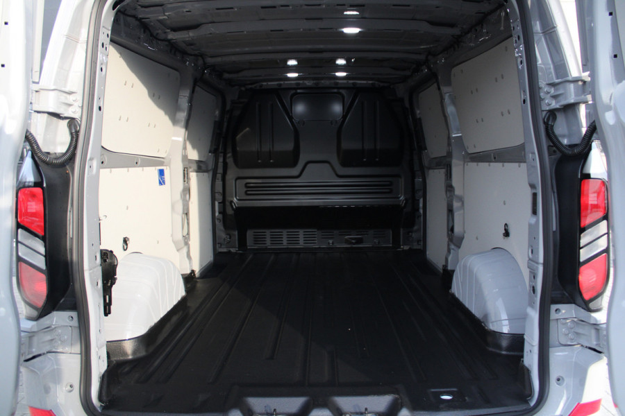 Ford Transit Custom 320 2.5 PHEV L2H1 Limited 232pk - 2x Schuifdeur - Trekhaak - Stoel/Stuurverwarming - ACC - Blindspot - Keyless - Rijklaar