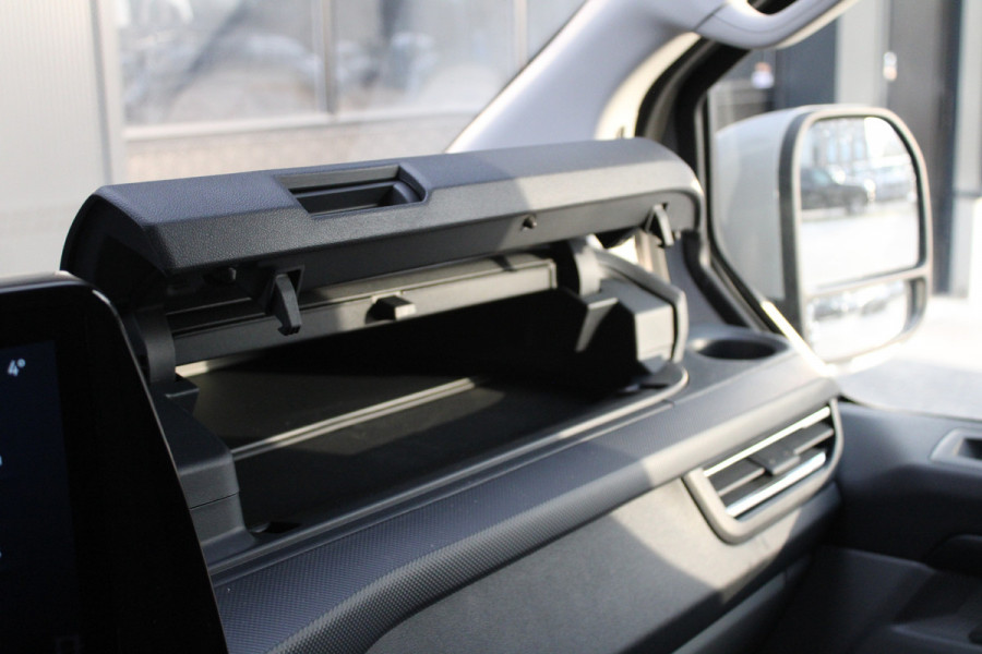 Ford Transit Custom 320 2.5 PHEV L2H1 Limited 232pk - 2x Schuifdeur - Trekhaak - Stoel/Stuurverwarming - ACC - Blindspot - Keyless - Rijklaar