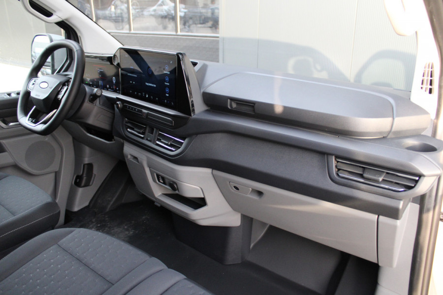 Ford Transit Custom 320 2.5 PHEV L2H1 Limited 232pk - 2x Schuifdeur - Trekhaak - Stoel/Stuurverwarming - ACC - Blindspot - Keyless - Rijklaar