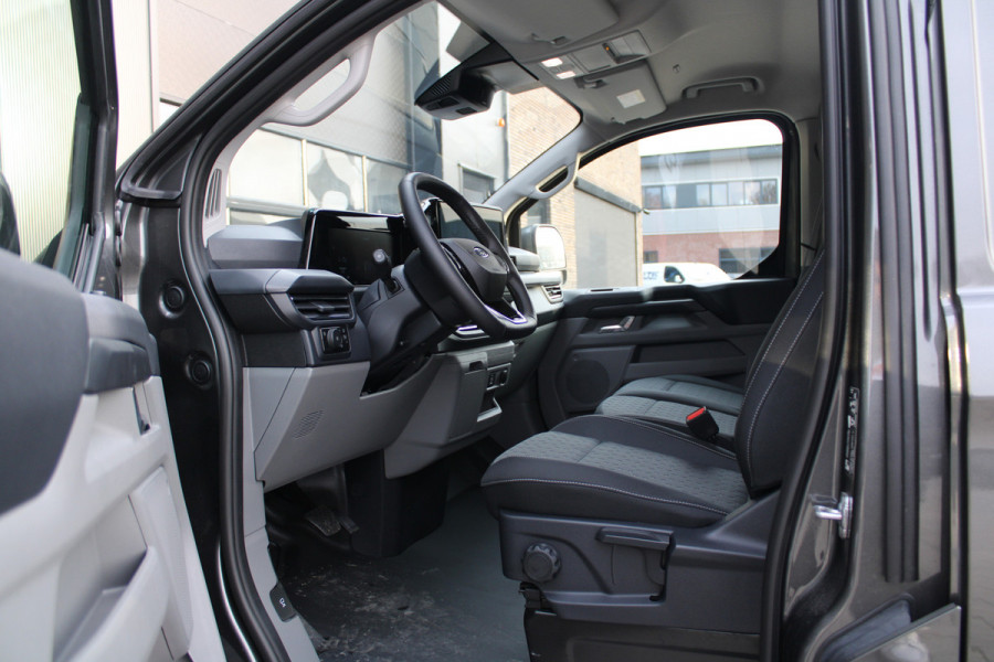 Ford Transit Custom 320 2.5 PHEV L2H1 Limited 232pk - 2x Schuifdeur - Trekhaak - Stoel/Stuurverwarming - ACC - Blindspot - Keyless - Rijklaar