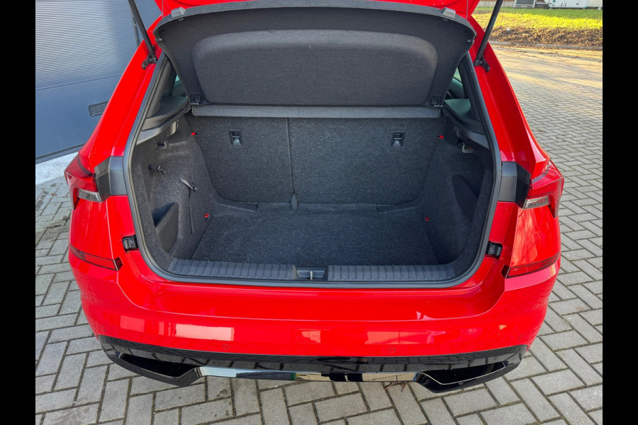 Škoda Kamiq 1.0 TSI Automaat Monte Carlo * Panorama * Navigatie * Camera * Climate Control *