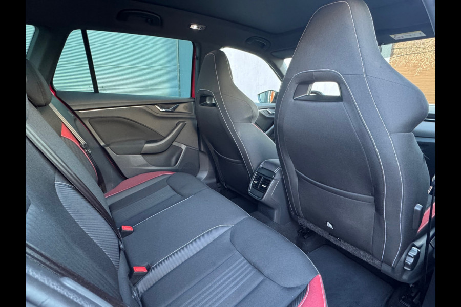 Škoda Kamiq 1.0 TSI Automaat Monte Carlo * Panorama * Navigatie * Camera * Climate Control *