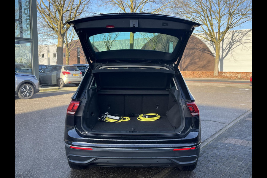 Volkswagen Tiguan 1.4 TSI eHybrid PHEV| ELEK. ACHTERKLEP| DIGITAL DASH| ADAPTIVE CRUISE| RIJKLAAR INCL. 12 MND BOVAG GARANTIE